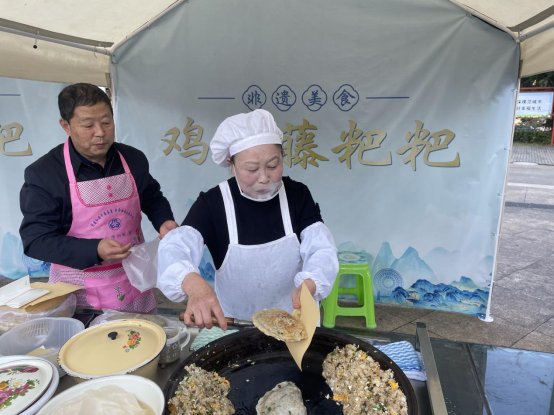 2025貴州紅山水越野挑戰賽（興仁站） 農特展銷，讓“長壽之鄉”的美味隨選手回家